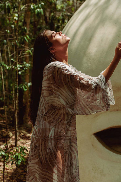 Kimono- und Hosen-Set in Creme mit botanischem Flair