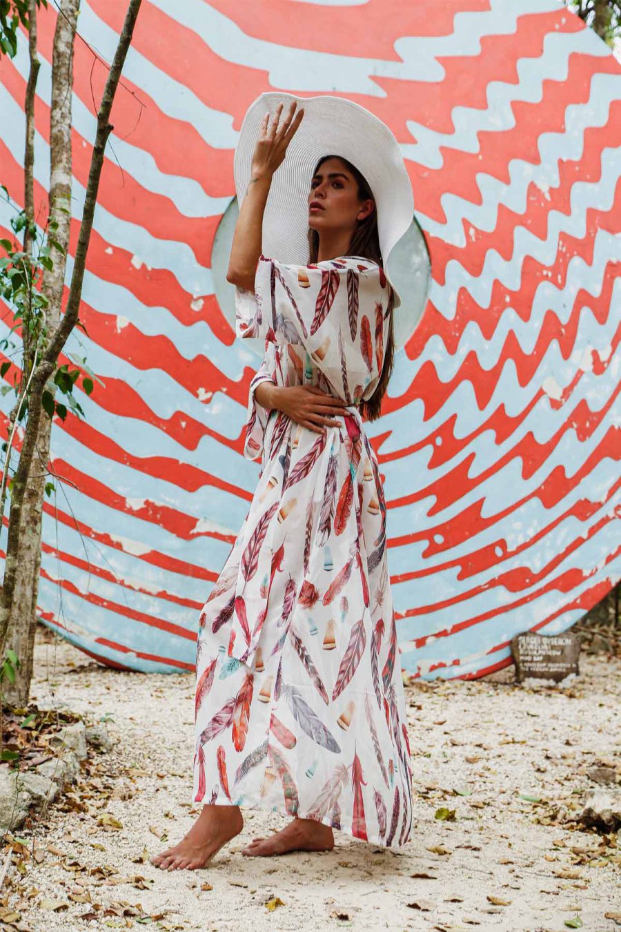 WHITE FEATHER SHORT KIMONO