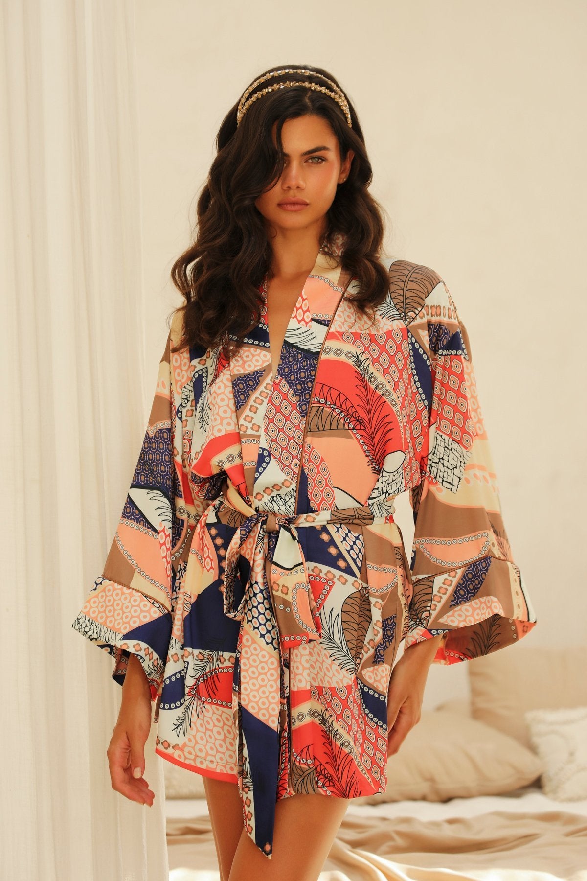 Minuit Short Kimono Robe