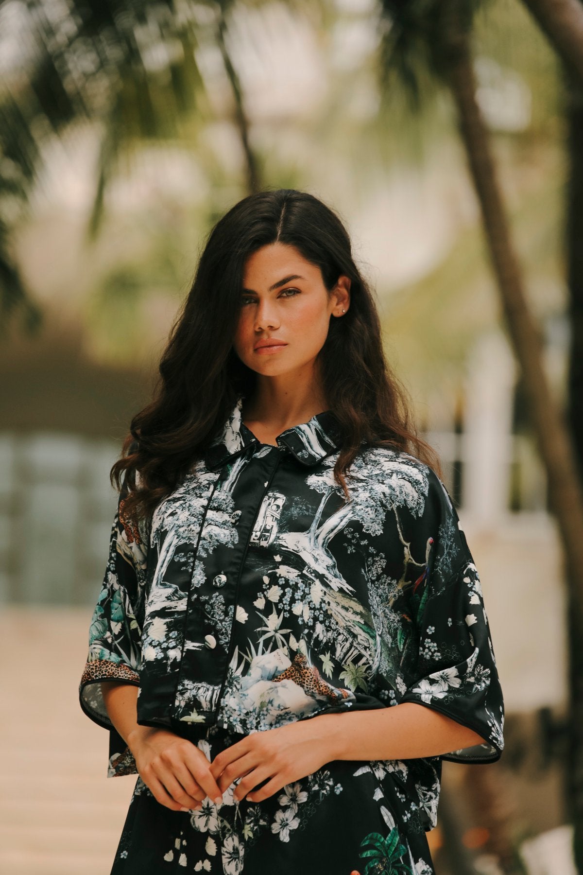 Lionne Noir Crop Top