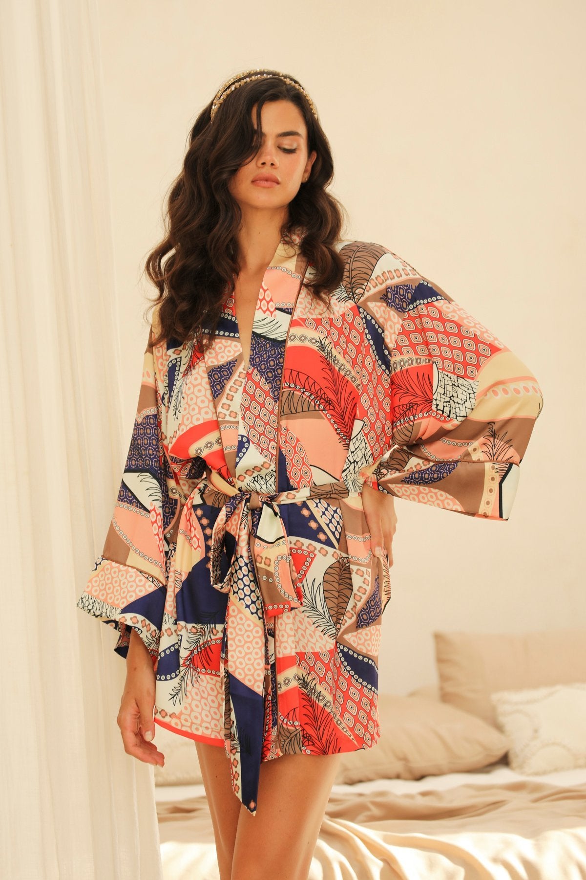 Minuit Short Kimono Robe