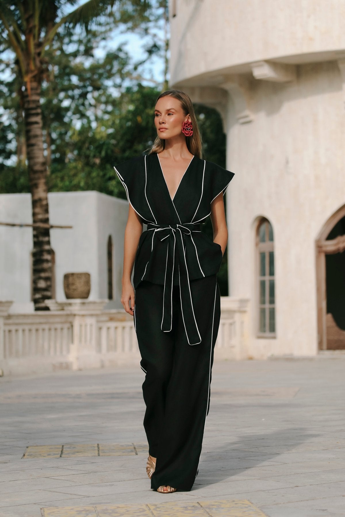 Aulia Noir Pants Suit