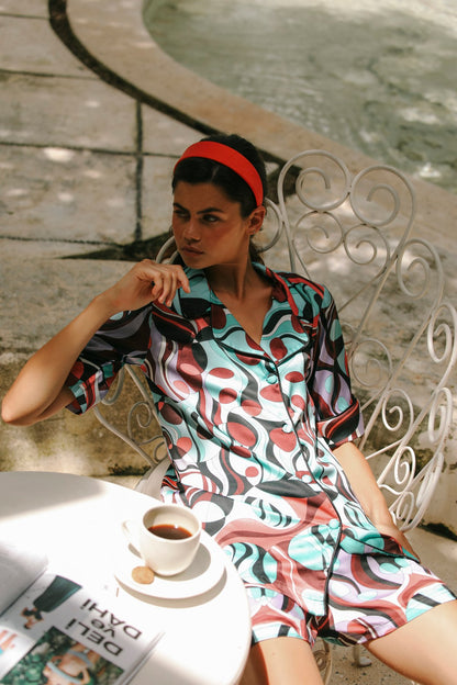 Vivienne Short-Sleeved Shirt Top