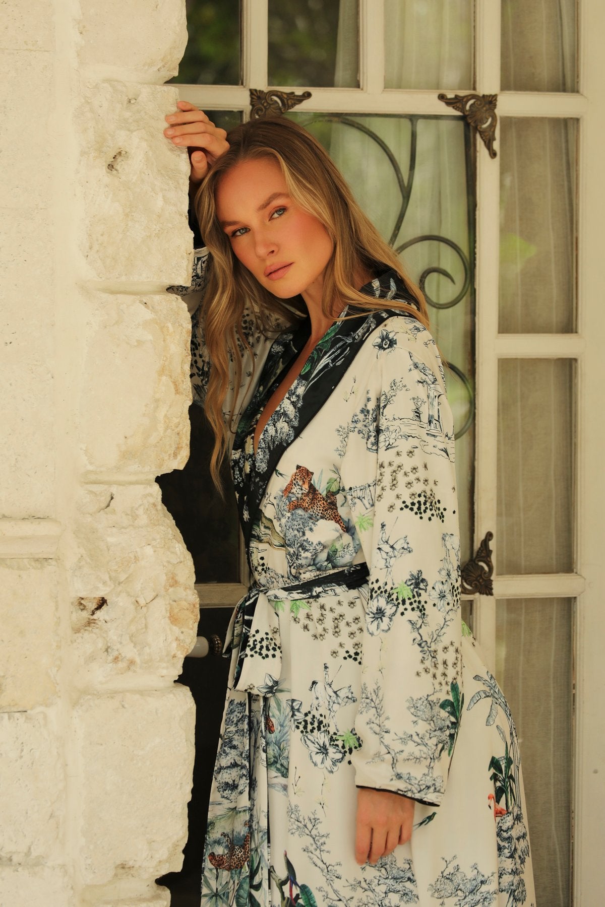 Lionne Doppelseitiger langer Kimono-Mantel