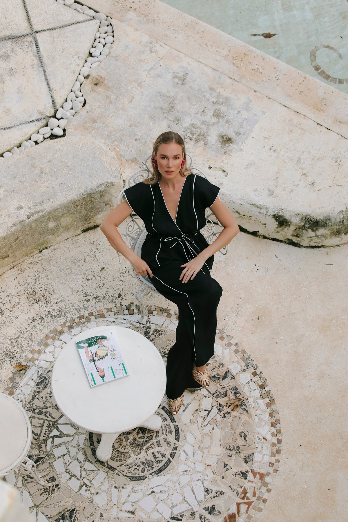 Aulia Noir Pants Suit