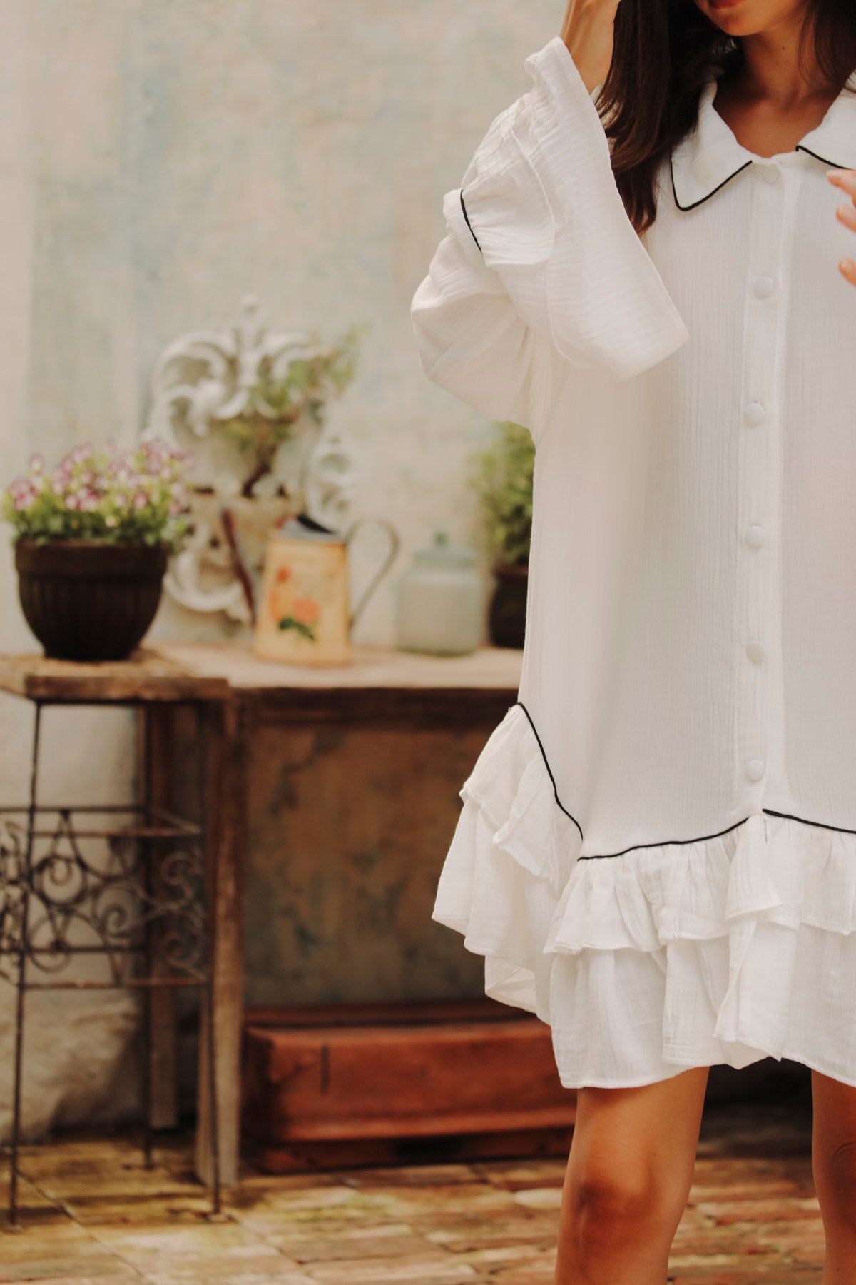 Volant Blanc Dress