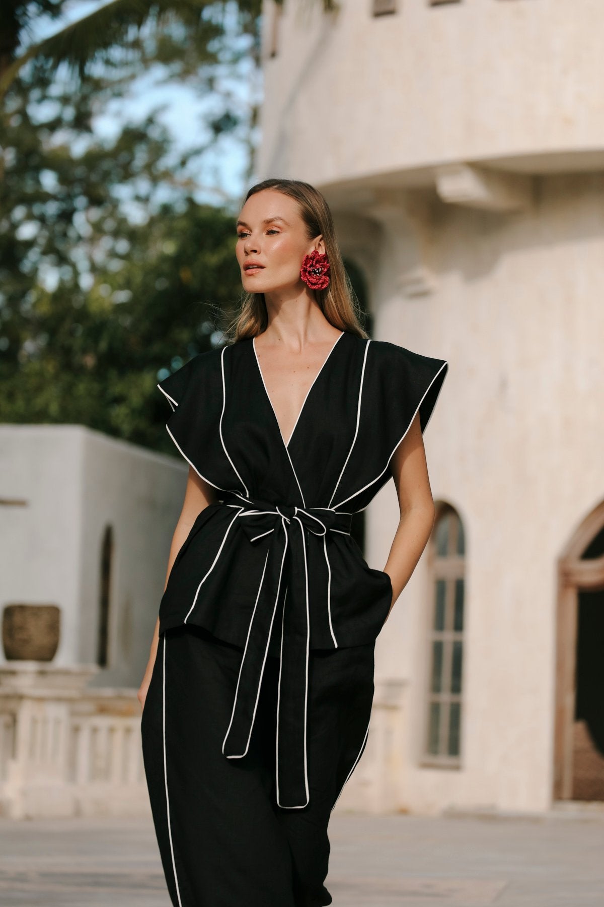 Aulia Noir Pants Suit