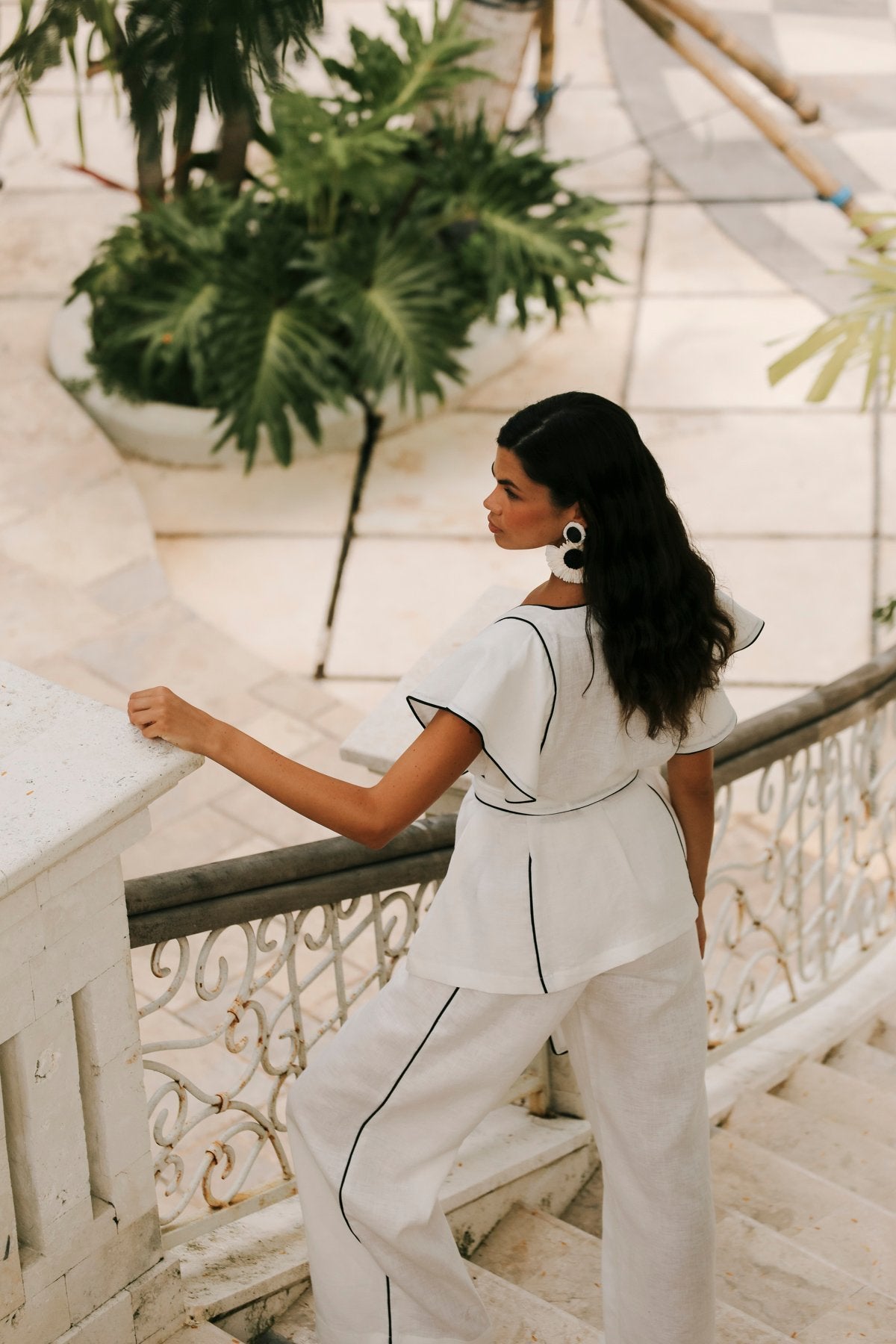 Aulia Blanc Trouser Suit