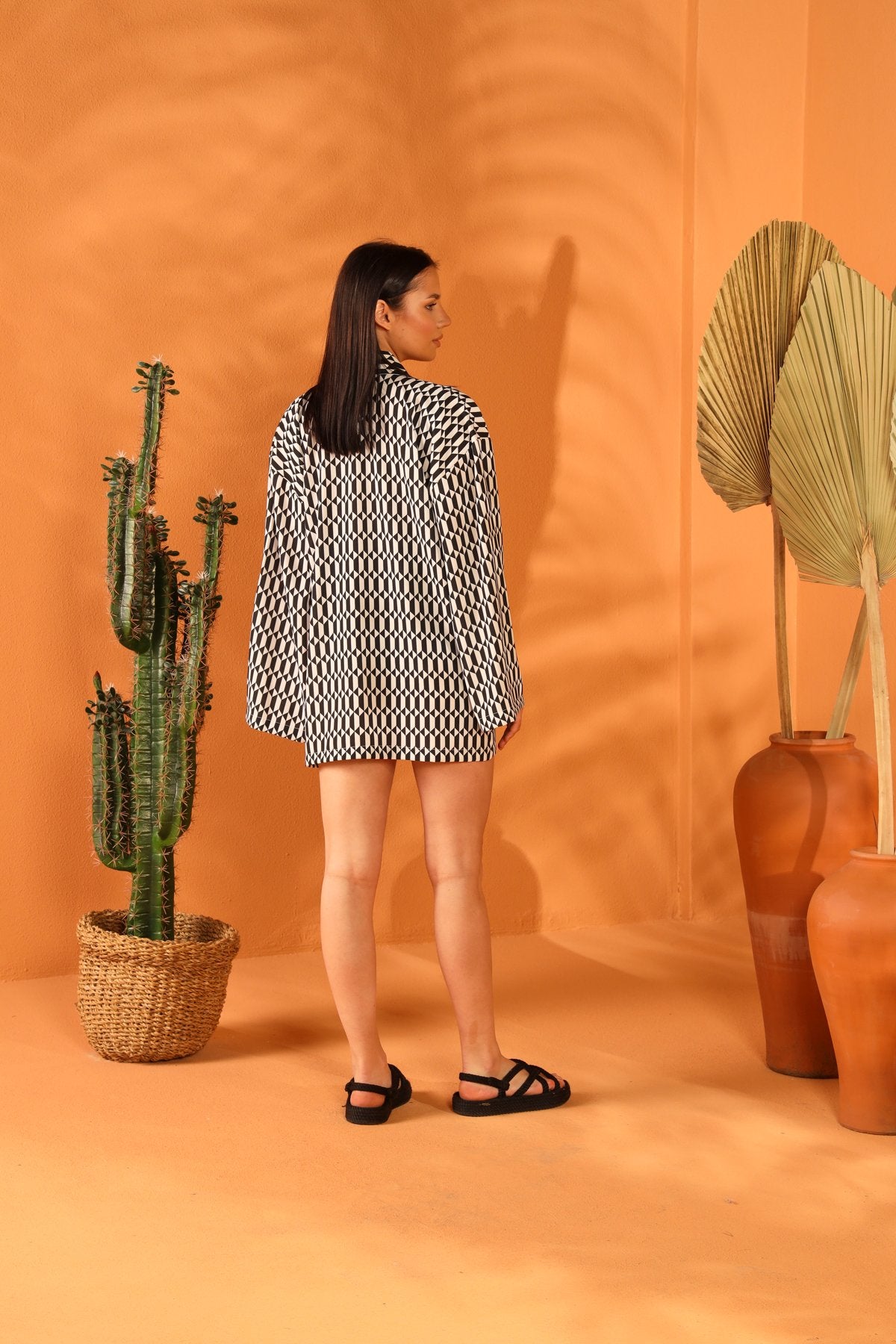 MONOCHROME KISA KİMONO