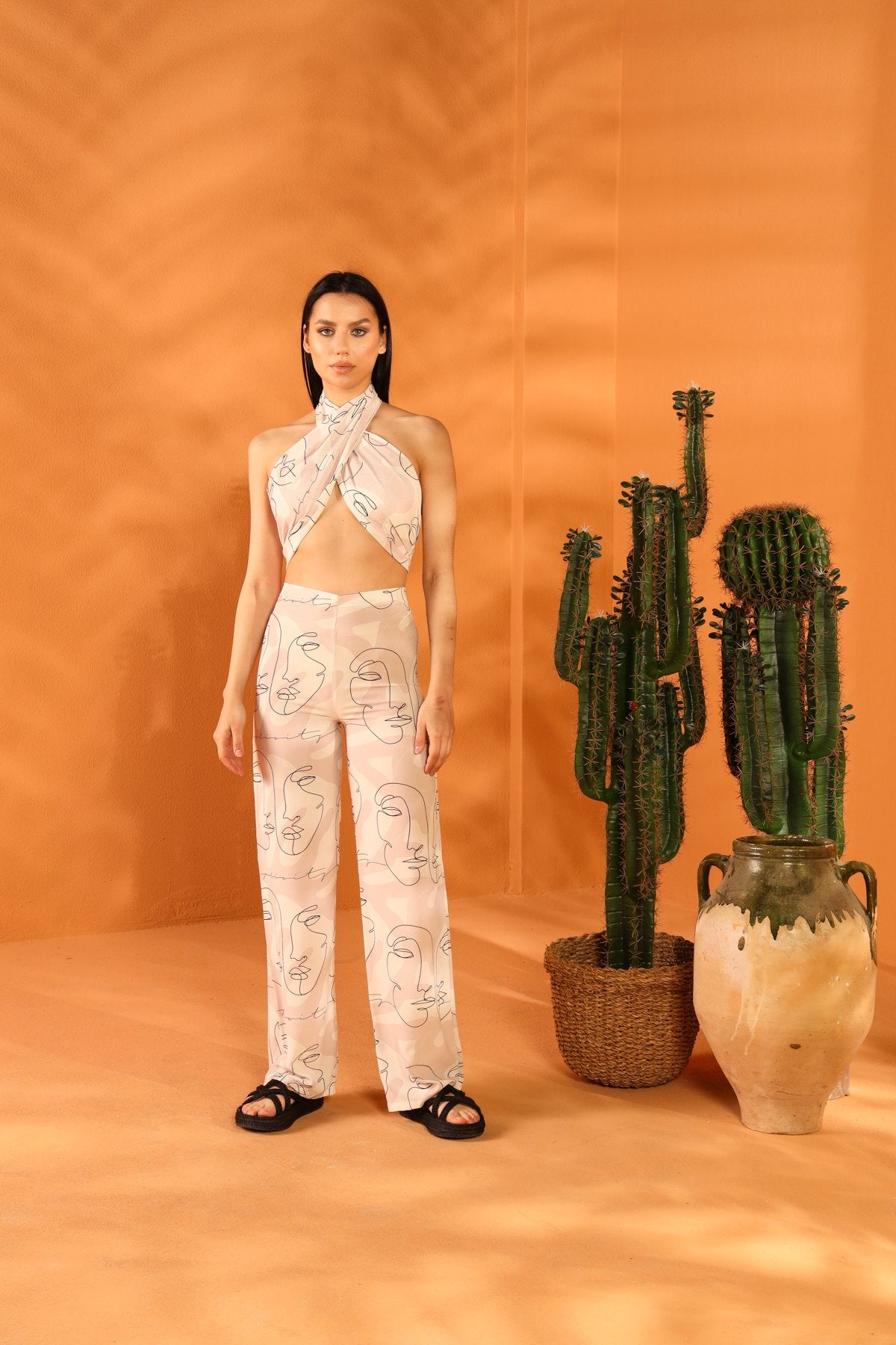 POKER FACE SHAWL AND PANTS SET