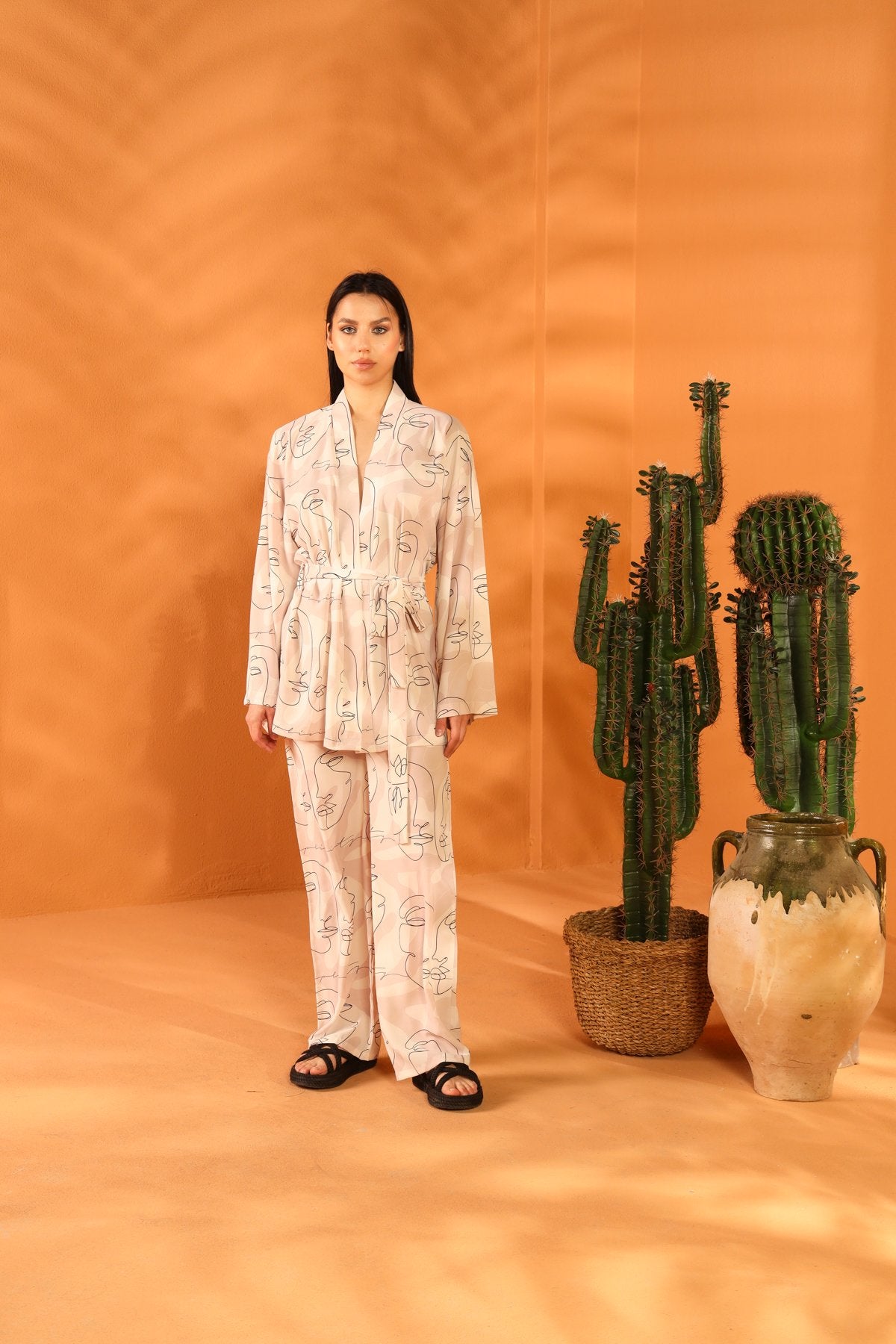 POKER FACE KIMONO AND TROUSER SET