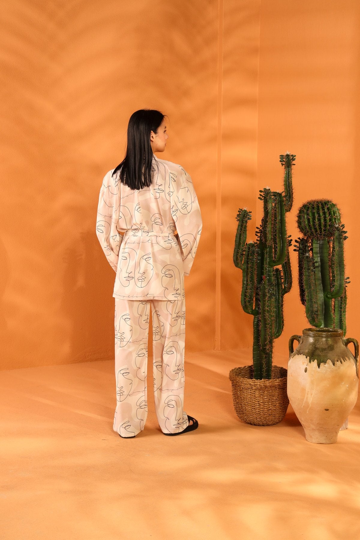 POKER FACE KIMONO AND TROUSER SET